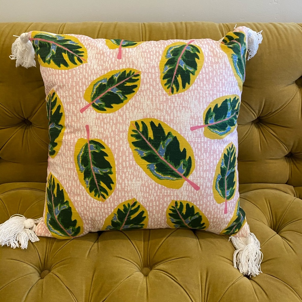 Tropical leaf decorative pillow